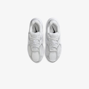  Nike V5 RNR Kadın Beyaz Spor Ayakkabı