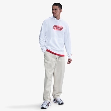  Nike Club Fit Erkek Beyaz Sweatshirt