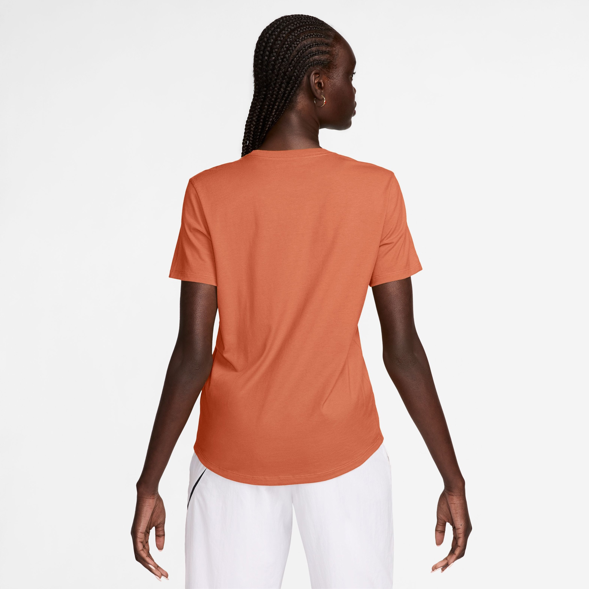 Nike Sportswear Club Essentials Kadın Turuncu T-Shirt