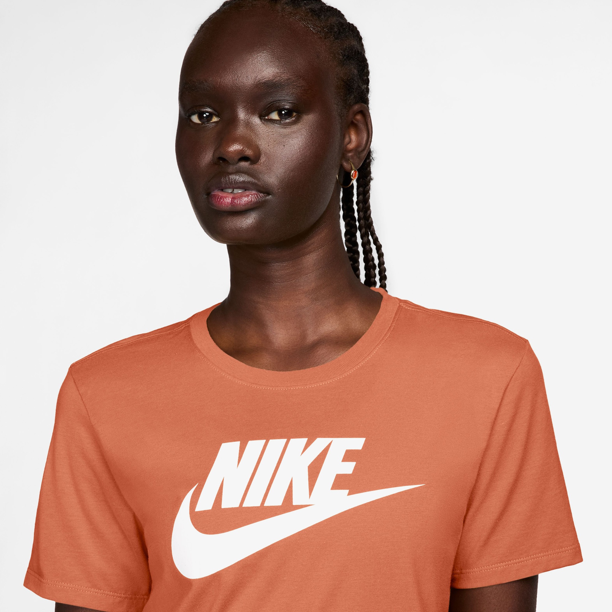Nike Sportswear Club Essentials Kadın Turuncu T-Shirt