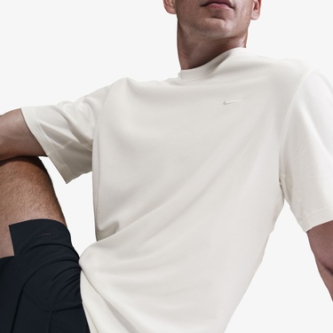  Nike Dri-Fit Primary Erkek Beyaz T-Shirt