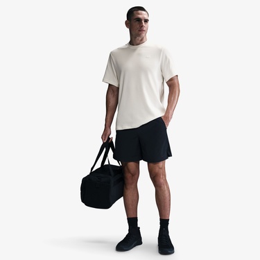  Nike Dri-Fit Primary Erkek Beyaz T-Shirt