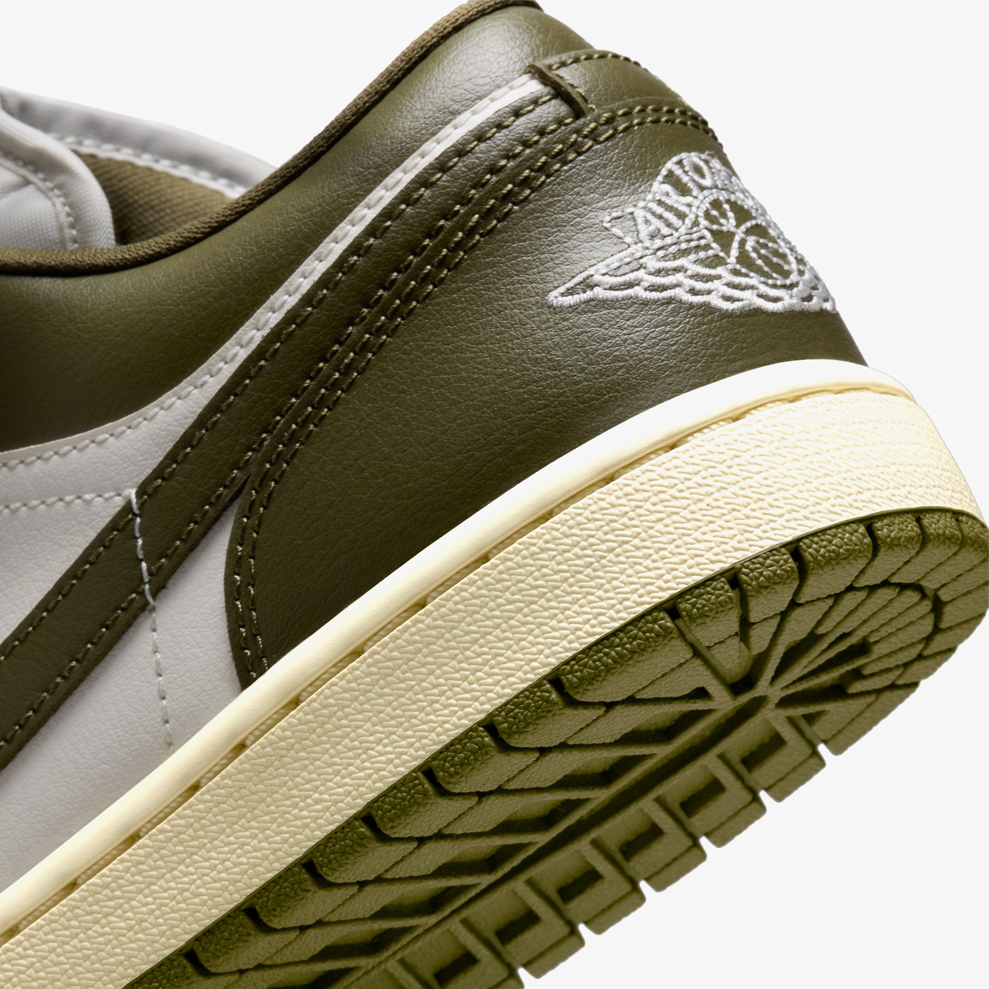 Jordan Air 1 Low Kadın Beyaz Spor Ayakkabı