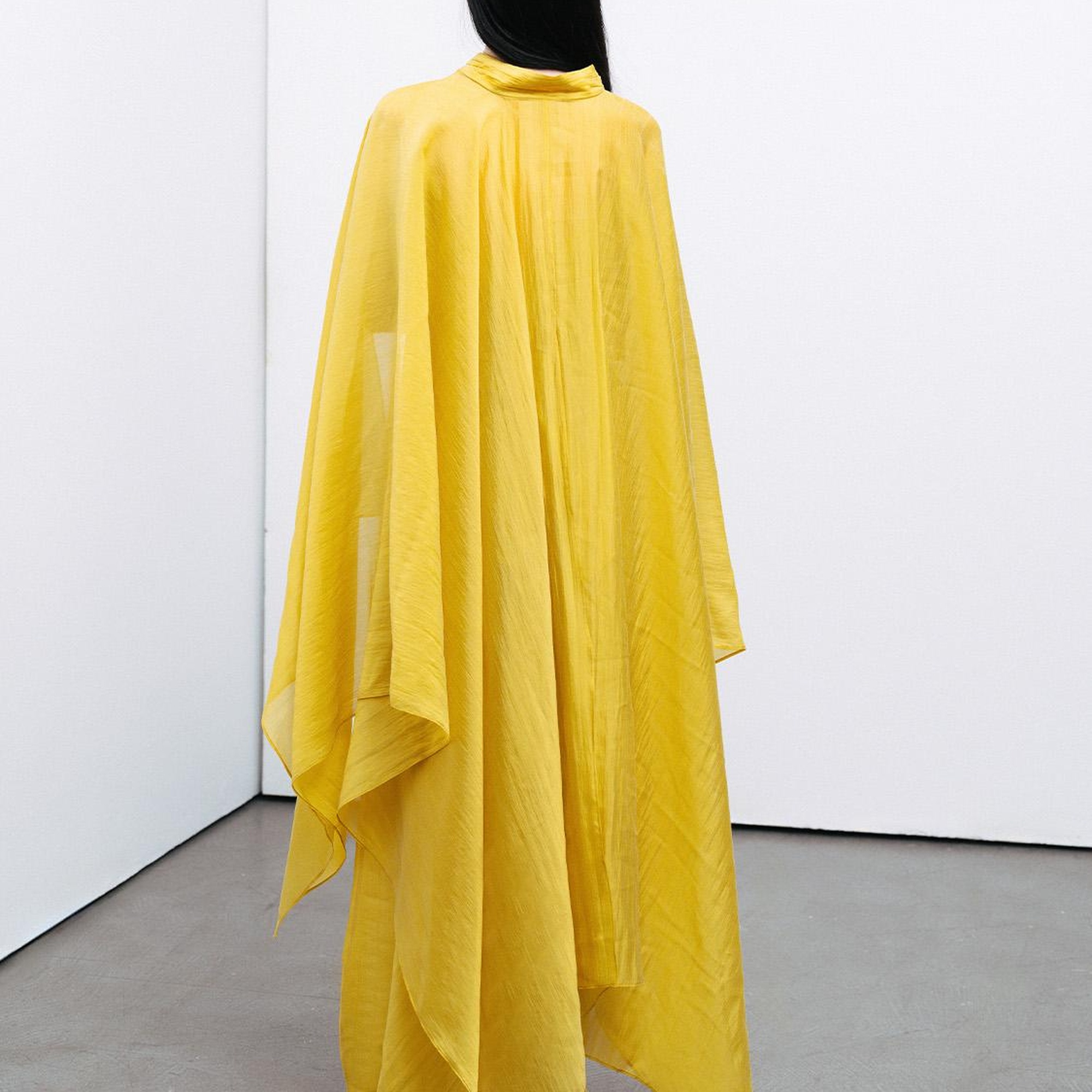 Asimetrik Tasarımlı Pelerin