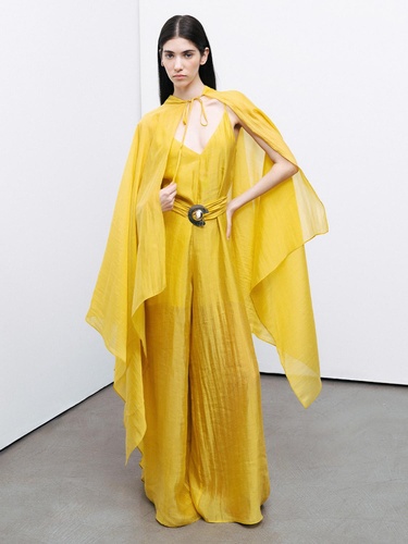  Asimetrik Tasarımlı Pelerin