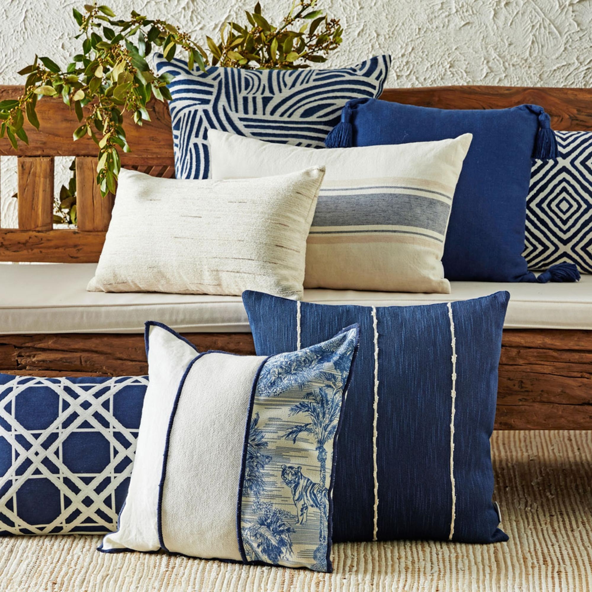 ALBA KIRLENT PÜSKÜLLÜ LACİVERT 45X45