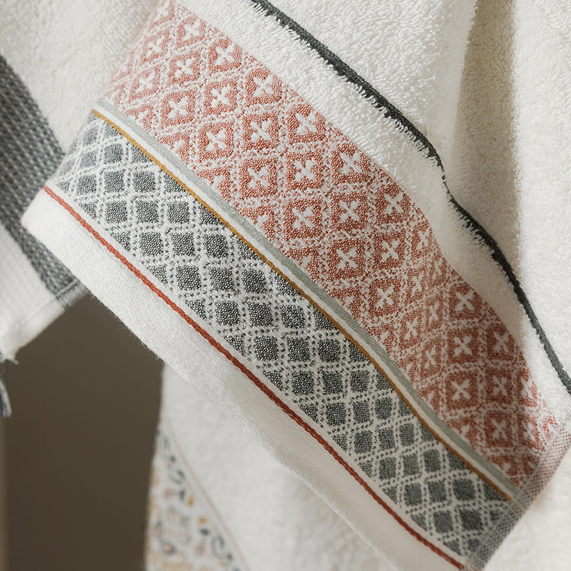 CARMEN YÜZ HAVLUSU 50X80