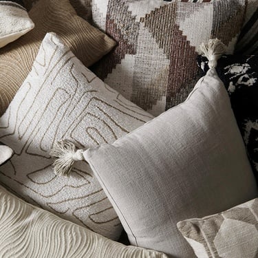  ALBA KIRLENT PÜSKÜLLÜ KREM 45X45