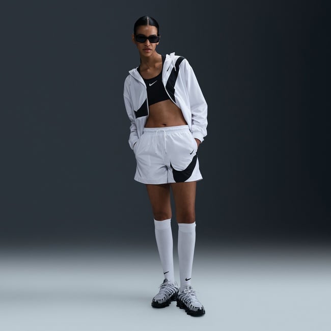  Nike Sportswear Classic Woven 13 cm Kadın Beyaz Şort