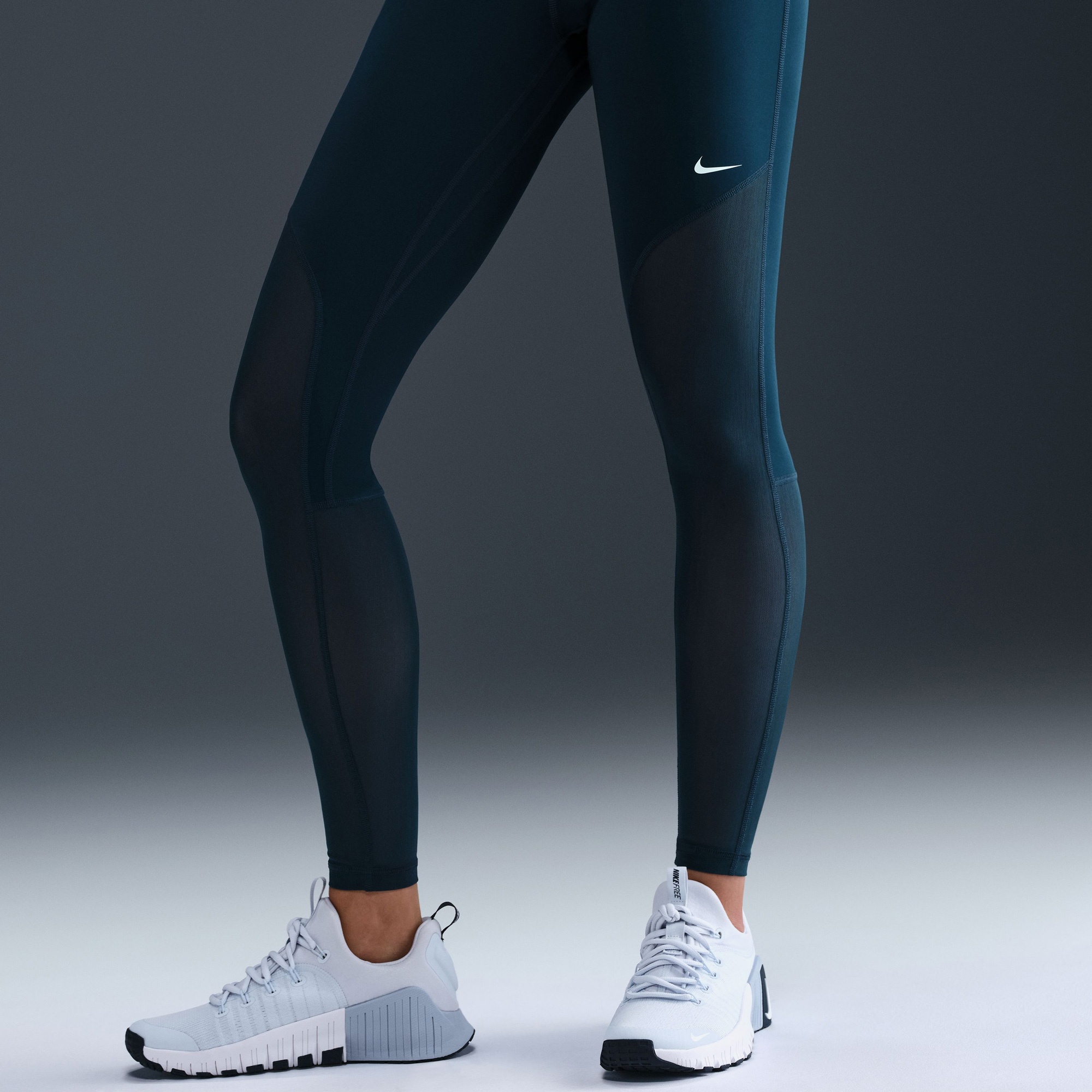 Nike Pro Dri-Fit Mid-Rise Kadın Lacivert Tayt