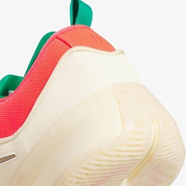  adidas Dame 9 Erkek Krem Spor Ayakkabı