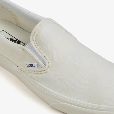  Vans Classic Slip-On Kadın Beyaz Sneaker