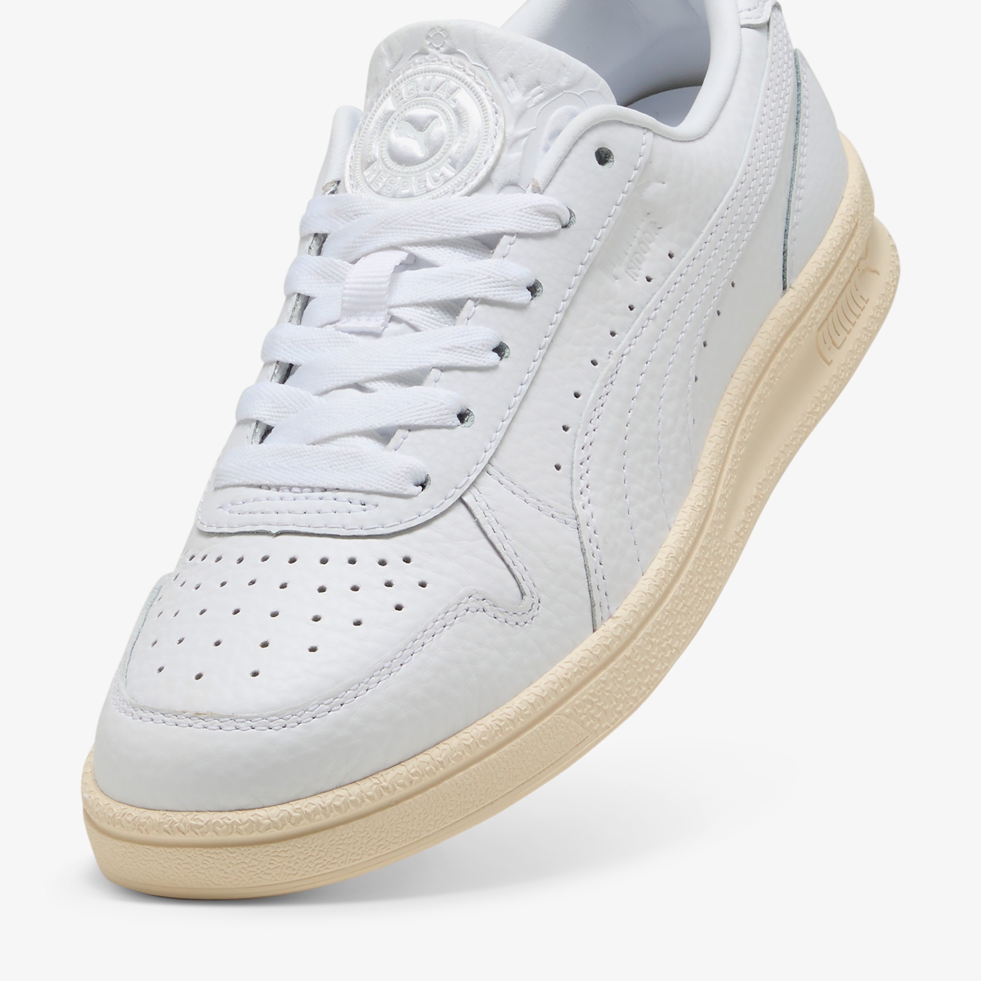 Puma indoor Jer-She Wns Kadın Beyaz Spor Ayakkabı