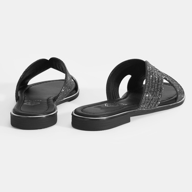  Kadın Siyah Taş Detaylı Deri Terlik
