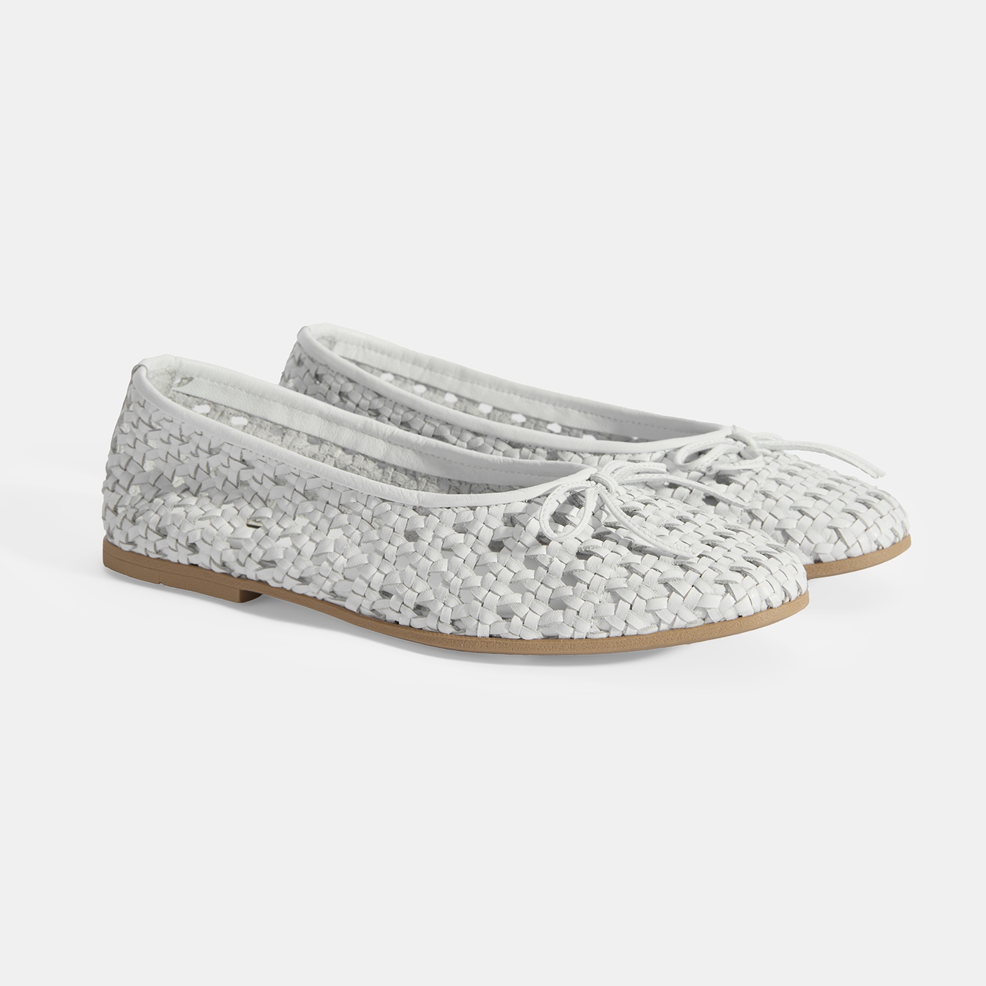 Kadın Beyaz Fiyonk Detaylı Örgü Babet