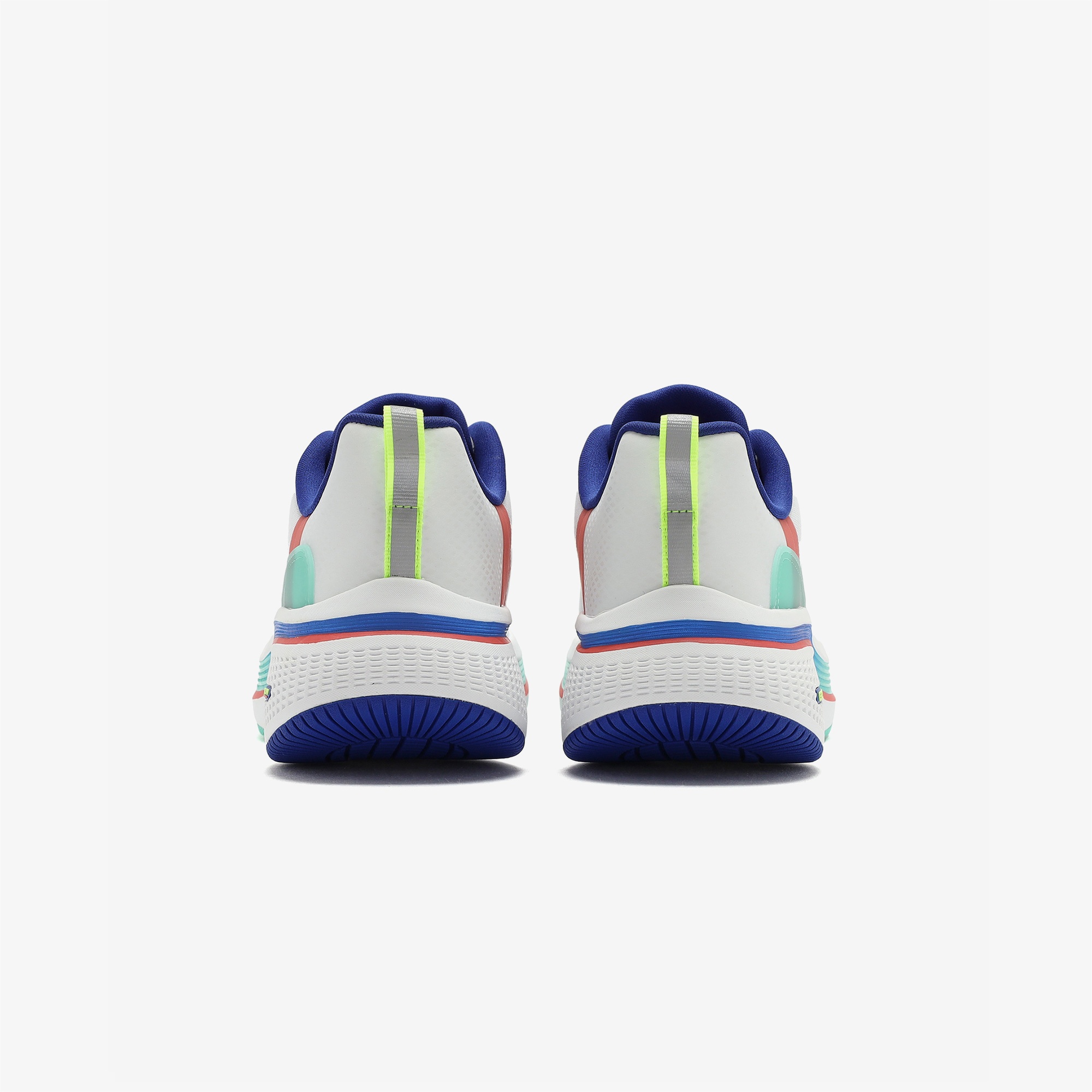 Skechers Go Run Elevate 2.0 Cardona Kadın Beyaz Koşu Ayakkabısı