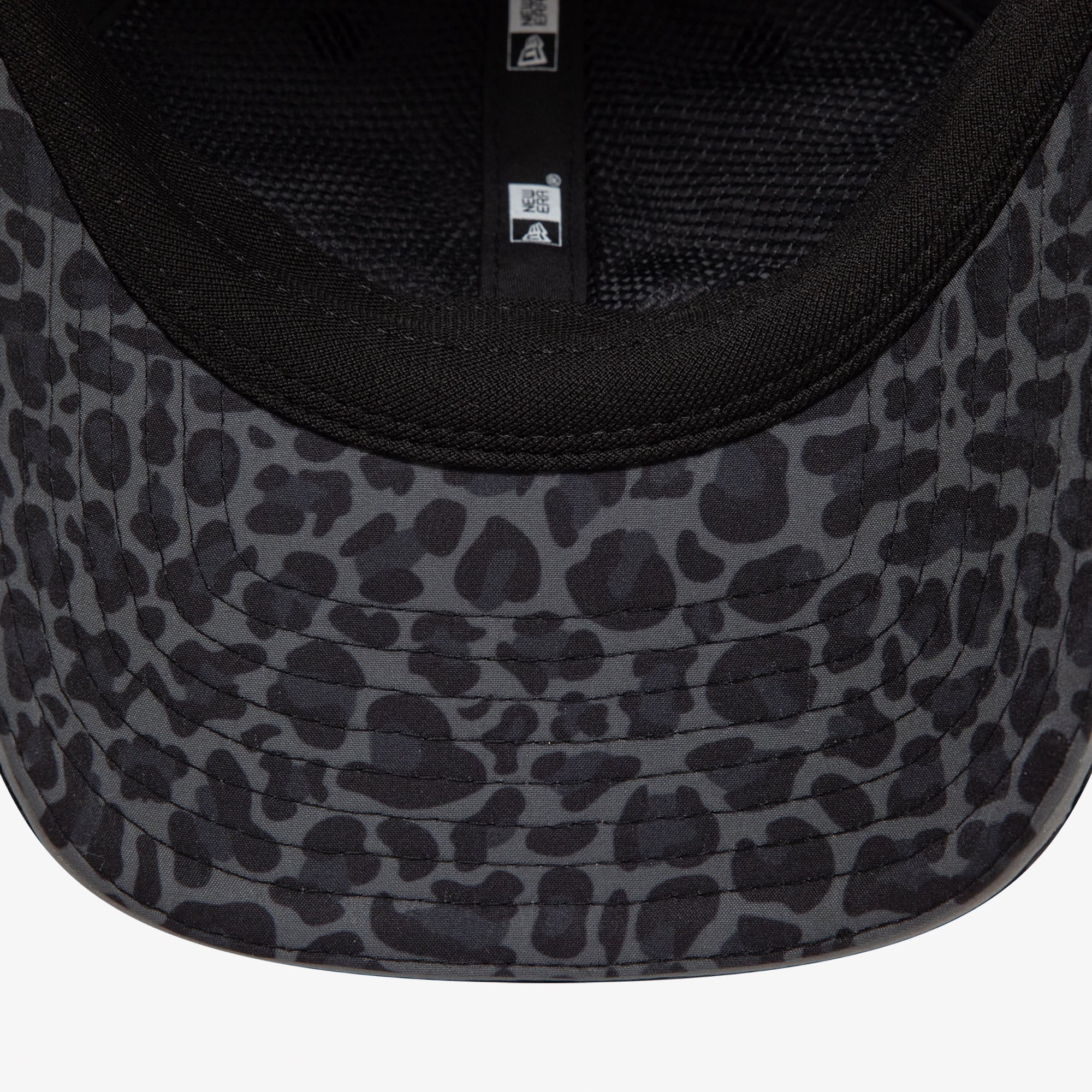 New Era Aop Open Back Kadın Siyah Şapka