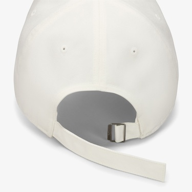  Nike Club Futura Unisex Beyaz Şapka