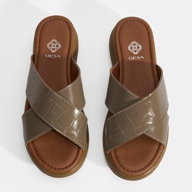  Kadın Vizon Dolgu Topuklu Deri Terlik