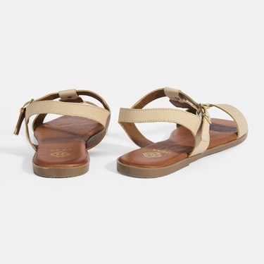  Kadın Bej Ayarlanabilir Tokalı Deri Sandalet