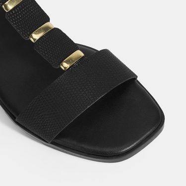  Kadın Siyah Ayarlanabilir Tokalı Deri Sandalet