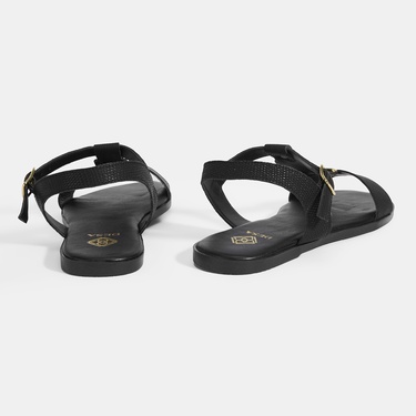  Kadın Siyah Ayarlanabilir Tokalı Deri Sandalet