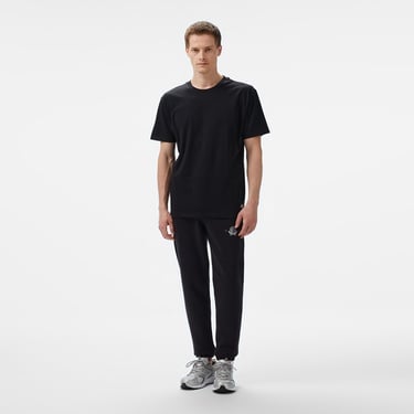  New Balance Lifestyle Erkek Siyah T-Shirt