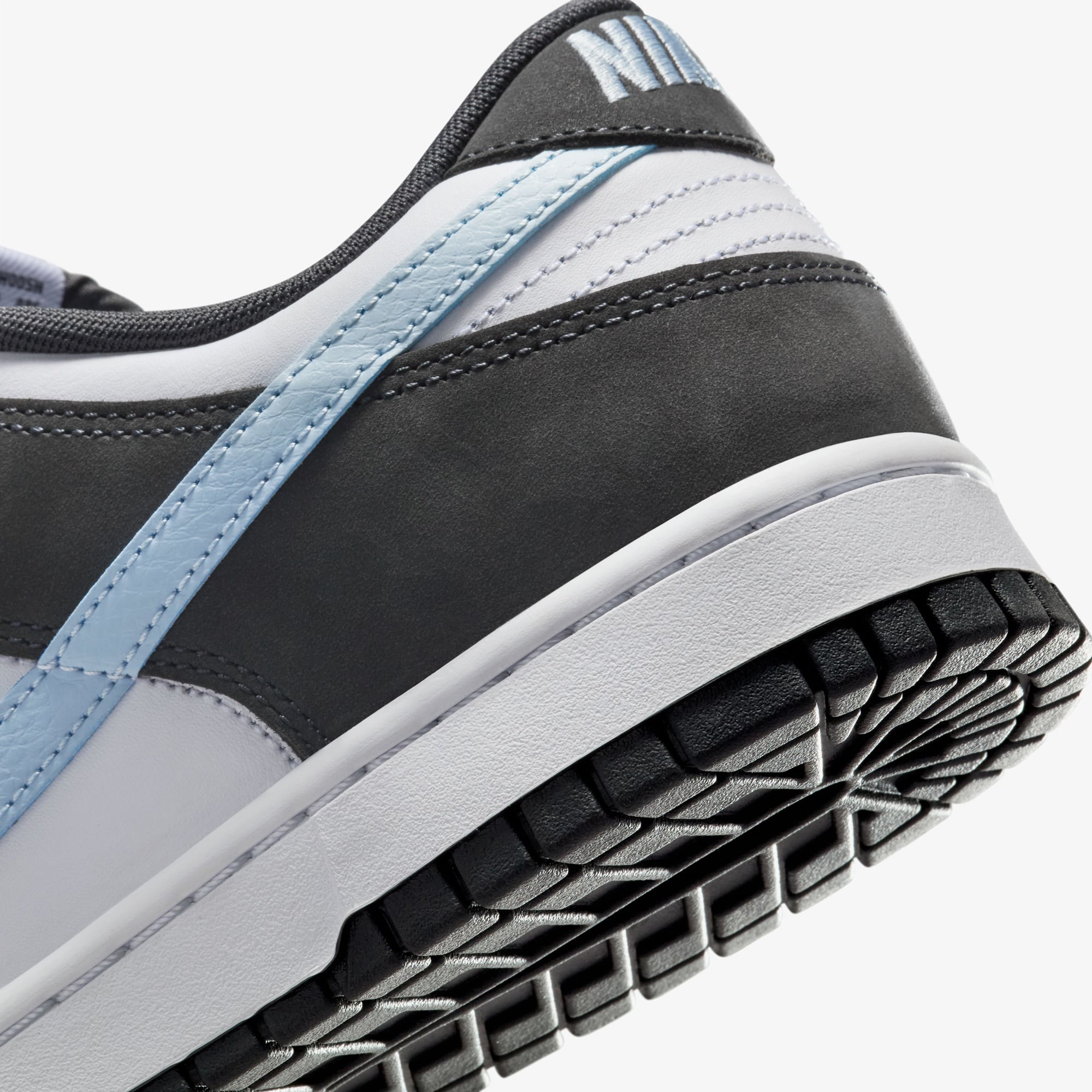 Nike Dunk Low Erkek Beyaz Spor Ayakkabı