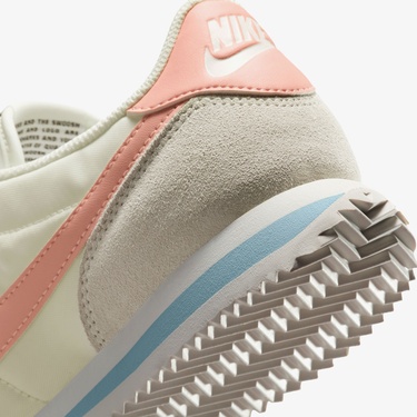  Nike Cortez Kadın Beyaz Spor Ayakkabı