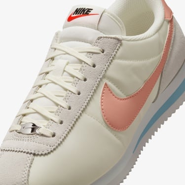  Nike Cortez Kadın Beyaz Spor Ayakkabı