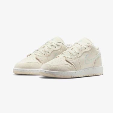  Jordan Air 1 Low SE Genç Çocuk Beyaz Spor Ayakkabı