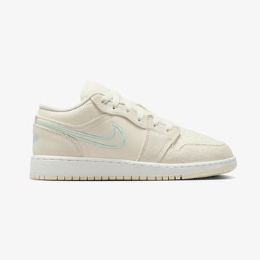  Jordan Air 1 Low SE Genç Çocuk Beyaz Spor Ayakkabı
