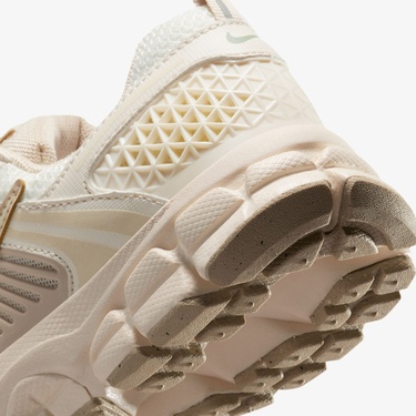  Nike Vomero 5 Bej Spor Ayakkabı