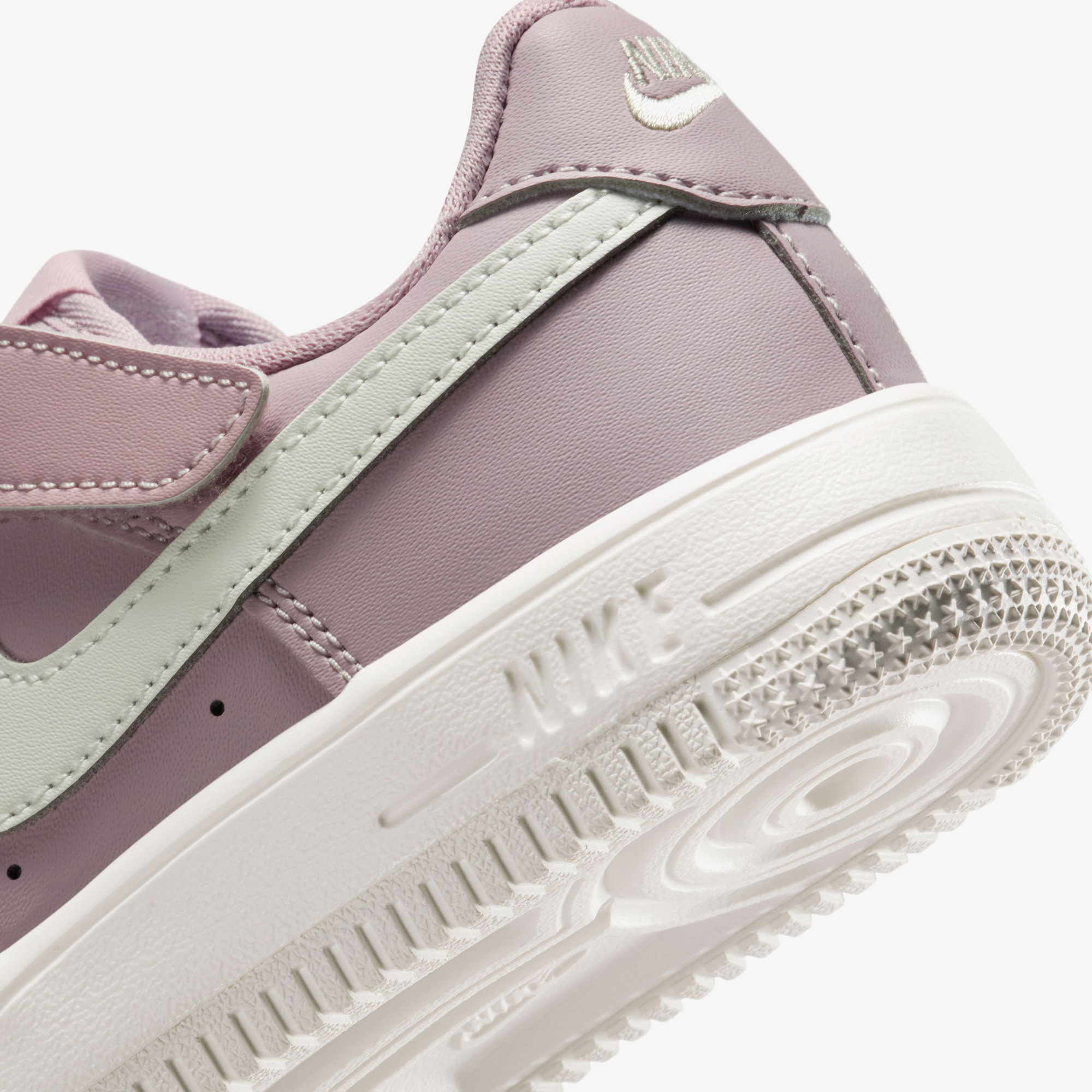 Nike Force 1 Low EasyOn Çocuk Pembe Spor Ayakkabı