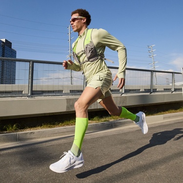  Nike Downshifter 13 Erkek Beyaz Koşu Ayakkabısı