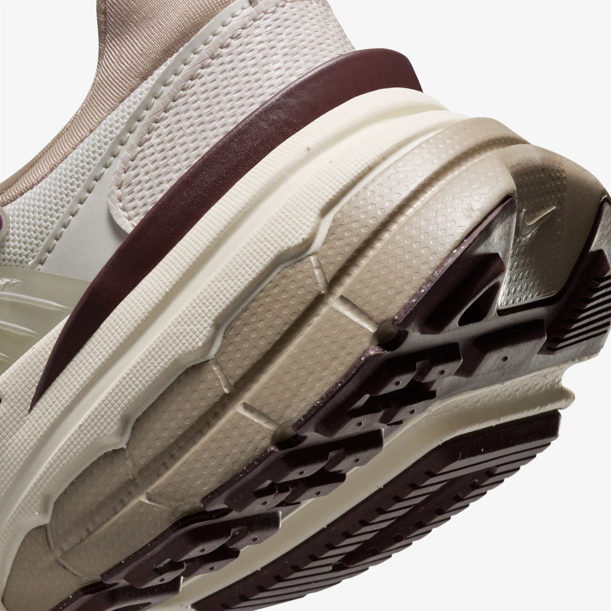 Nike V2K Run Kadın Bej Spor Ayakkabı