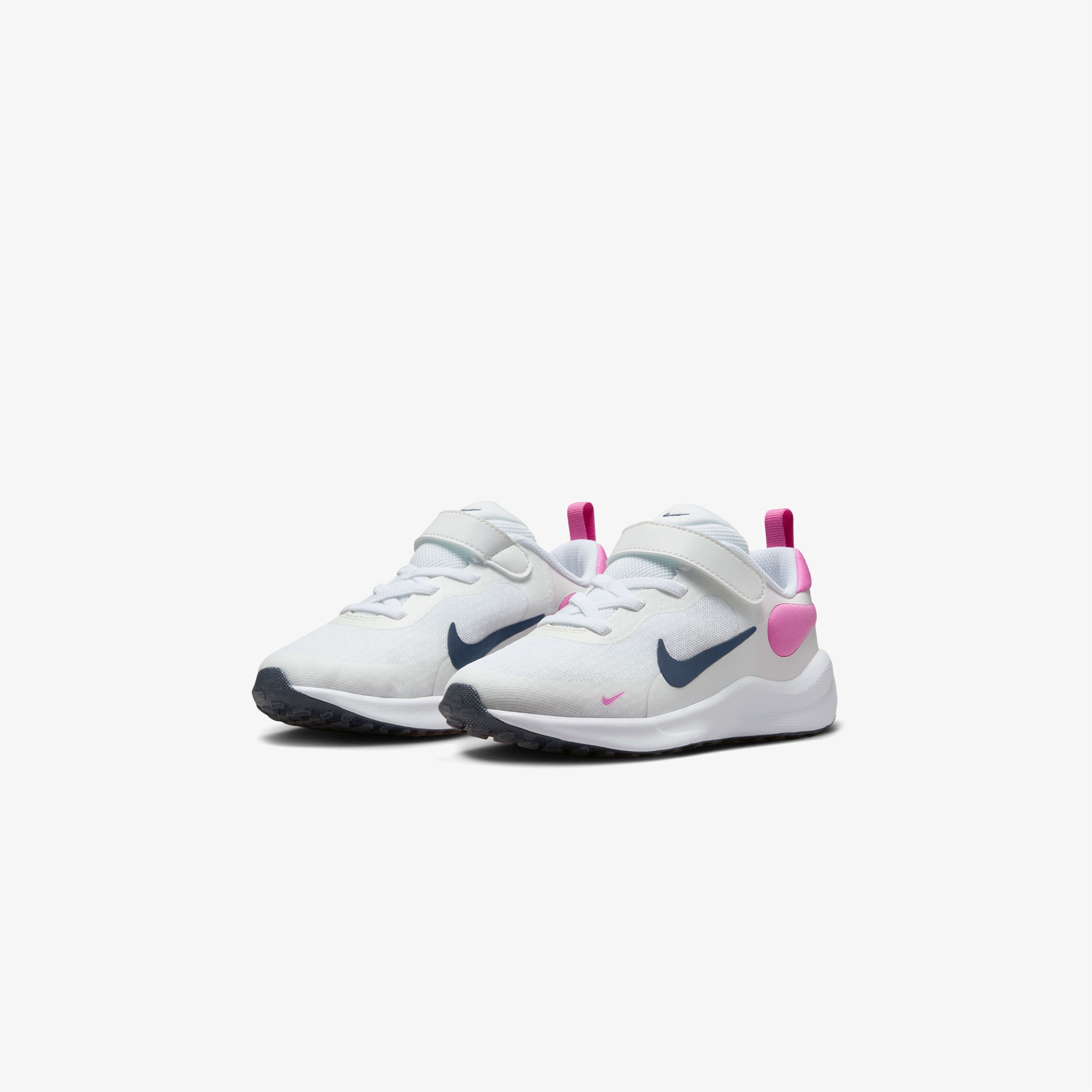 Nike Revolution 7 Çocuk Beyaz Koşu Ayakkabısı