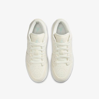  Jordan Air 1 Low SE Genç Çocuk Beyaz Spor Ayakkabı