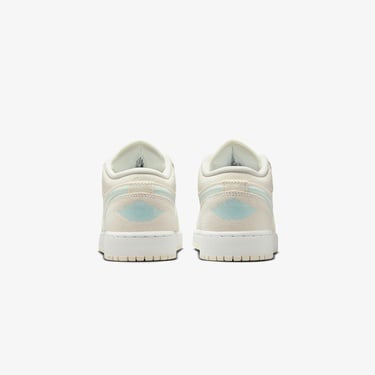  Jordan Air 1 Low SE Genç Çocuk Beyaz Spor Ayakkabı