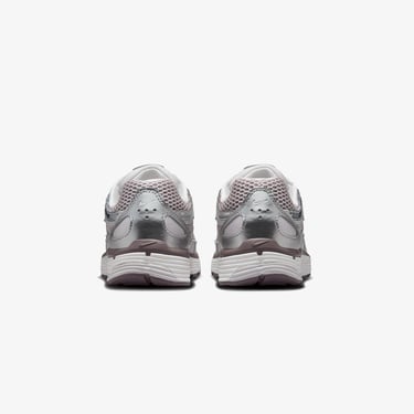  Nike P-6000 Kadın Gri Spor Ayakkabı