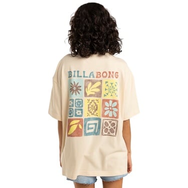  Billabong Brand New Day Kadın Beyaz Tişört