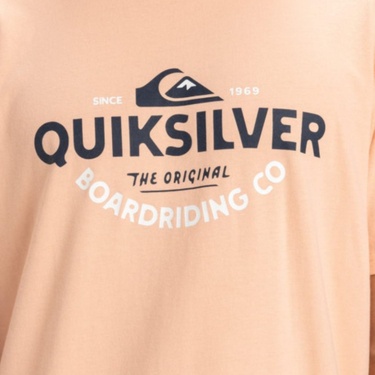  Quiksilver Typed Out Erkek Tişört