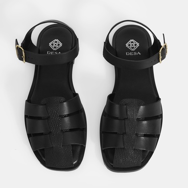  Kadın Siyah Ayarlanabilir Tokalı Deri Sandalet