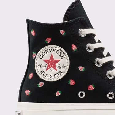  Converse Chuck 70 Strawberries Unisex Siyah Sneaker