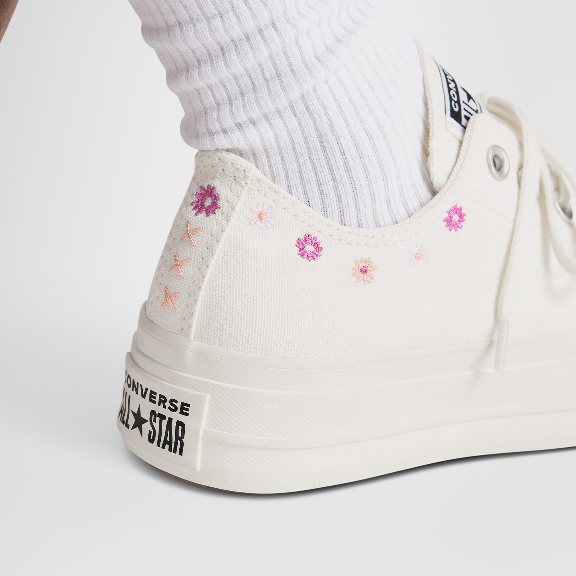 Convese Chuck Taylor All Star Lift Floral Embroıdery Low Top Unisex Krem Sneaker