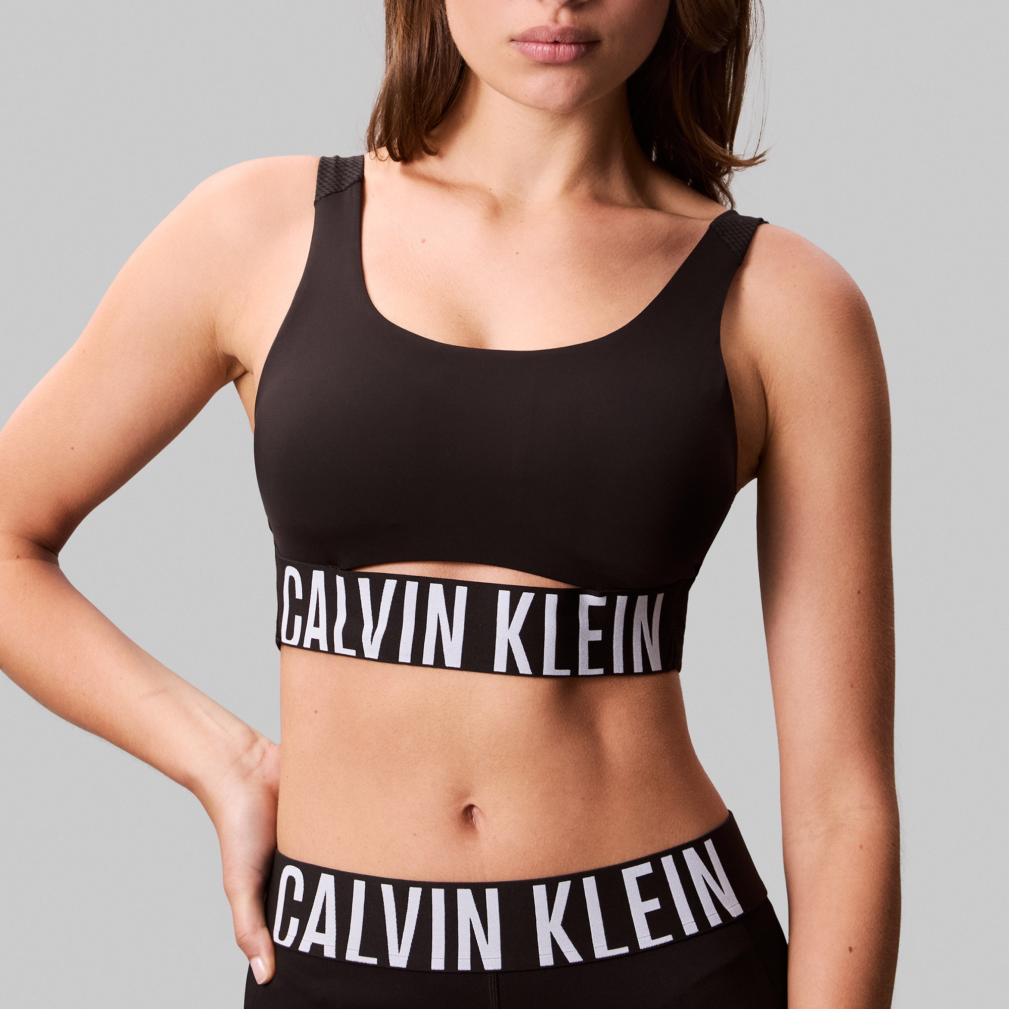 Calvin Klein İntense Power Medium Mesh Kadın Siyah Bra