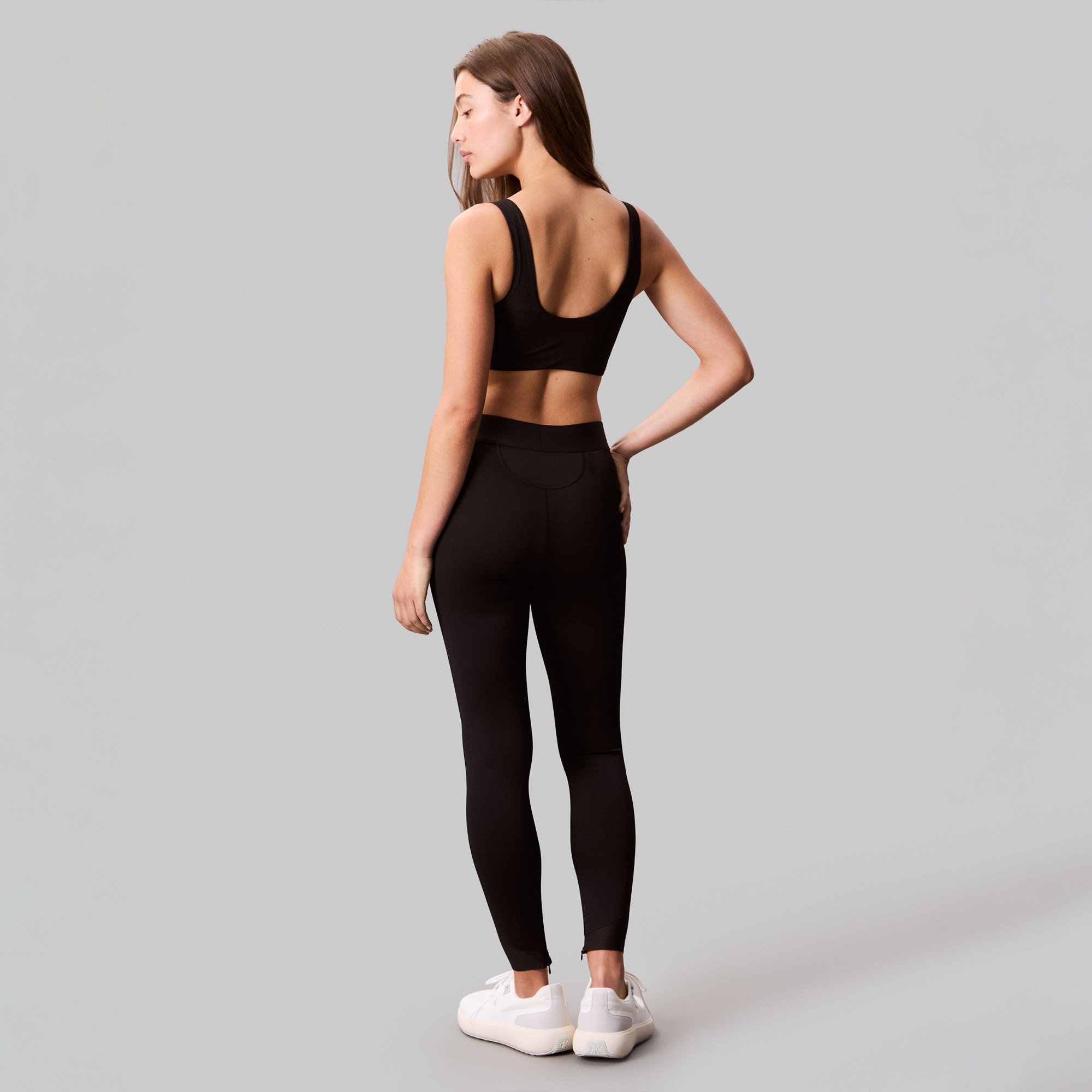 Calvin Klein İntense Power Medium Mesh Kadın Siyah Bra