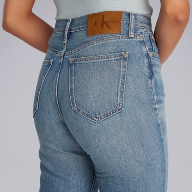  Calvin Klein Kadın Mavi Jean