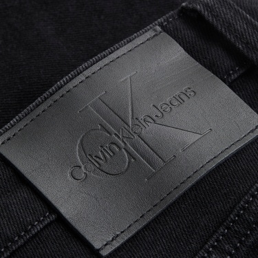  Calvin Klein Mom Kadın Siyah Şort