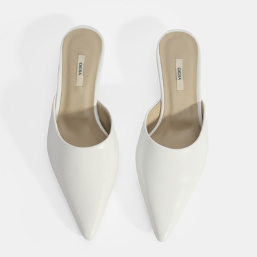  Kadın Beyaz Topuklu Deri Terlik